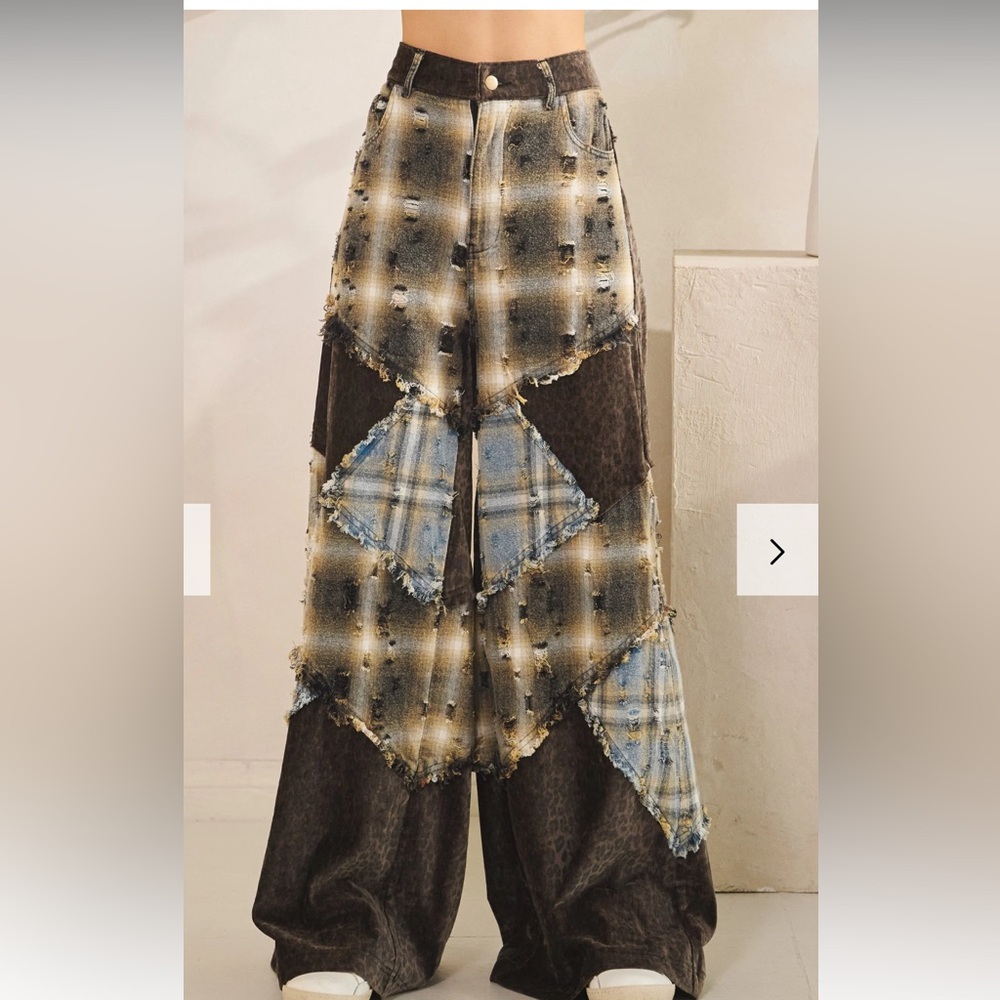 Oli & Hali Leopard and Plaid Pants - Picture 2 of 6
